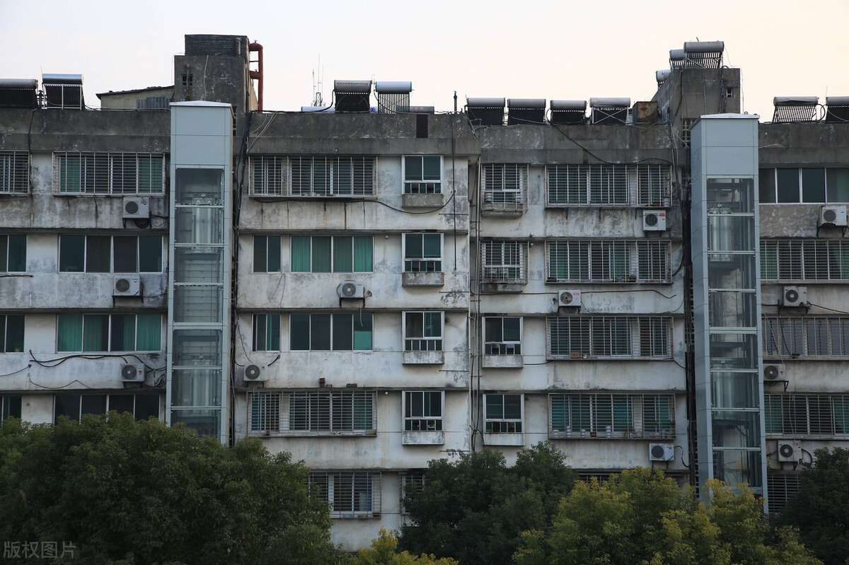 克服疫情影響，抓好民生實(shí)事，提升居住品質(zhì)——舊樓加裝電梯任務(wù)超額完成